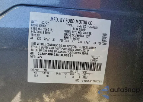 2022 Lincoln Nautilus Reserve z USA, uszkodzony, nr VIN 2LMPJ8K93NBL06251